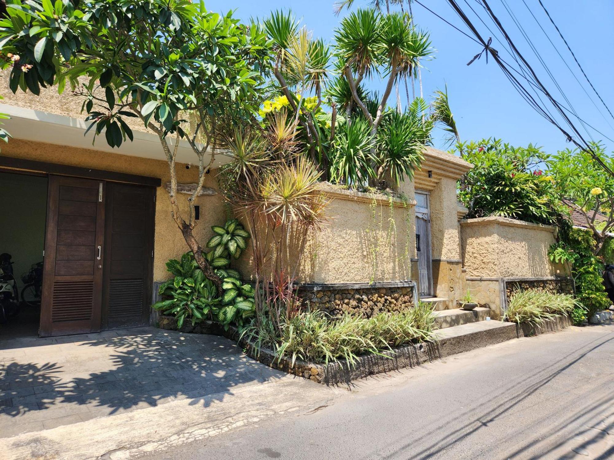 Villa Nesanur - Comfortable & Spacious Beachside Sanur المظهر الخارجي الصورة